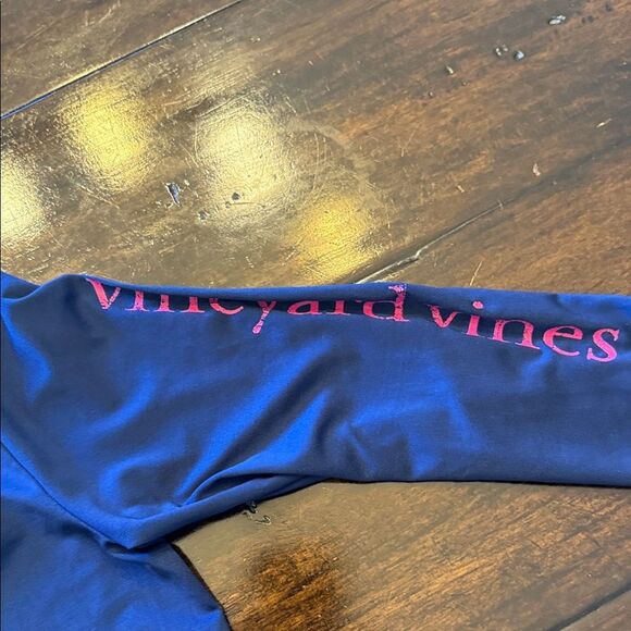 Vineyard Vines Navy Performance Light WeightHoodie - Picture 3 of 5